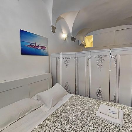 Navona & Castel Sant'Angelo Whole Holiday Apartment Da Pamino & Priscilla Рим Екстериор снимка