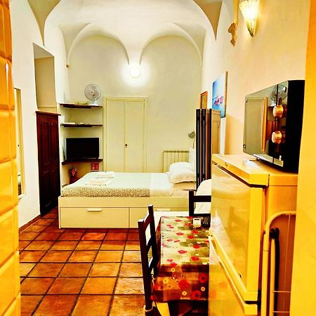 Navona & Castel Sant'Angelo Whole Holiday Apartment Da Pamino & Priscilla Рим Екстериор снимка